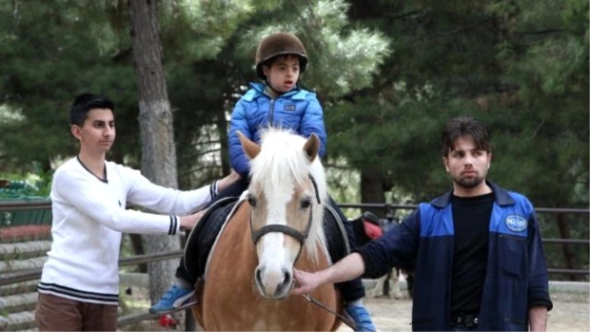 Şahinbey Belediyesi Down Sendromlu Çocukları Unutmadı