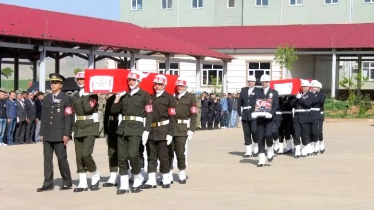 Şehit Emniyet Amiri ve Binbaşı İçin Tören Düzenlendi