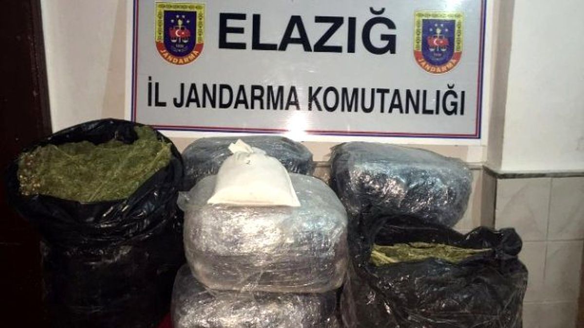 Şüpheli Araçta 60 Kilo Esrar Ele Geçirildi
