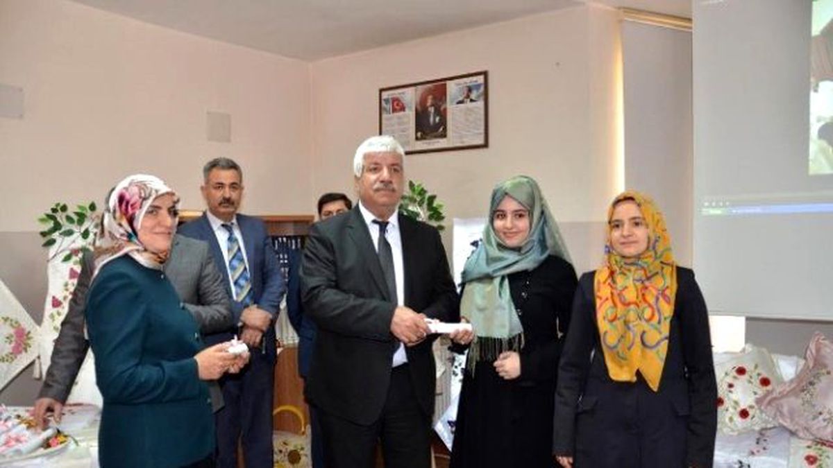 Yeşiltepe Semt Konağı\'nda Meslek Edindirme Sergisi