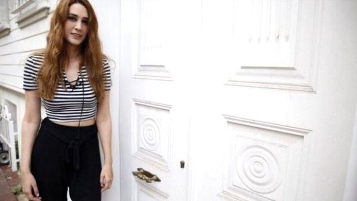 Zeynep Koçak Kimdir?