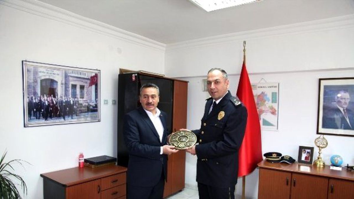 Başkan Tutal\'dan Emniyet Personeline Ziyaret