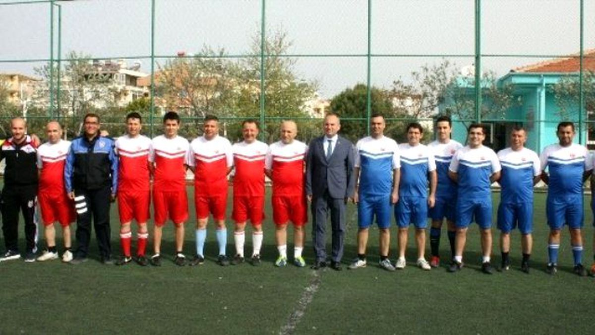 Didim\'de Protokol ile Emniyet Dostluk Maçında Karşılaştı