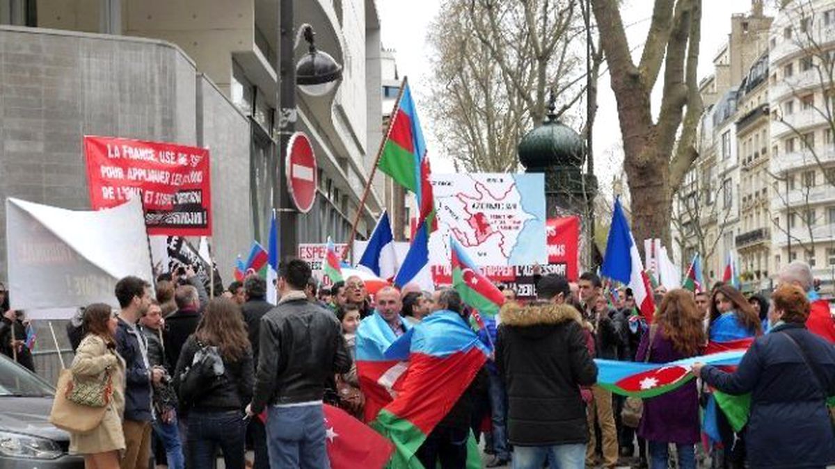 Ermenistan Paris\'te Protesto Edildi