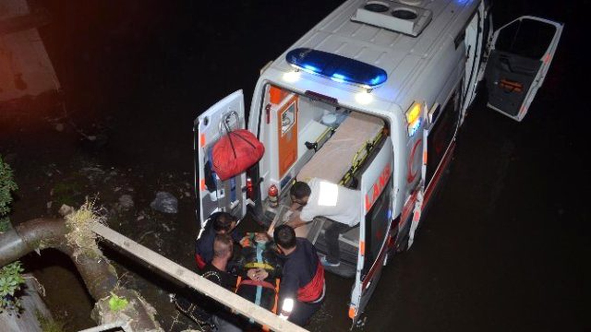 Eski Erkek Arkadaşıyla Tartıştı, Sinirlenince Kendisini Dereye Attı