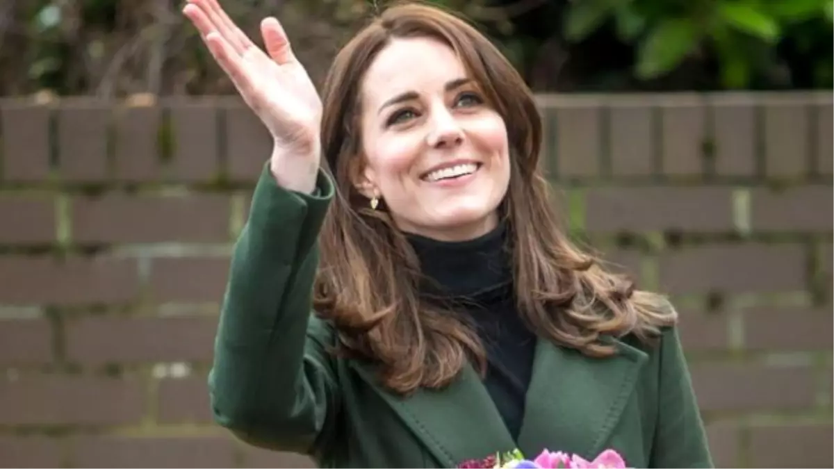 İşin Aslı Şu Ki: Kate Middleton Ne Giyse Yakışmıyor!