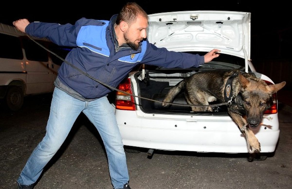 Otomobilin LPG Tankından 30 Kilo Esrar Çıktı