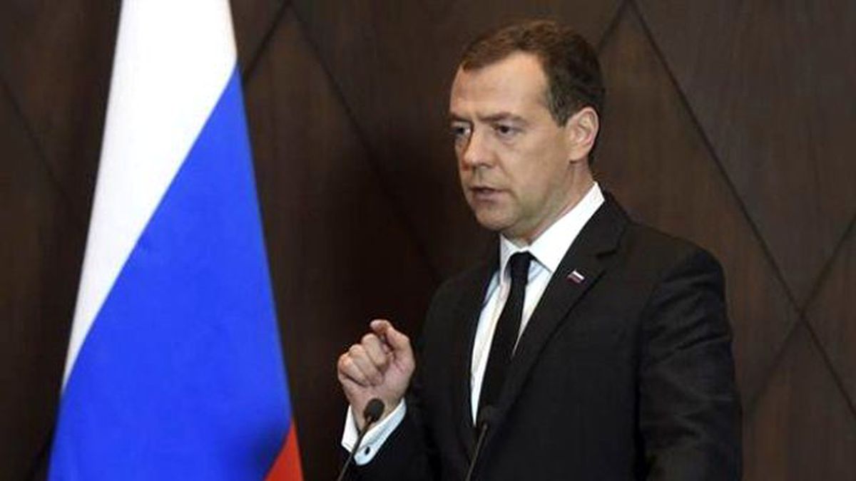 Medvedev'den Küstah Suçlama: Türkiye, Karabağ Yangınına Körükle Gidiyor