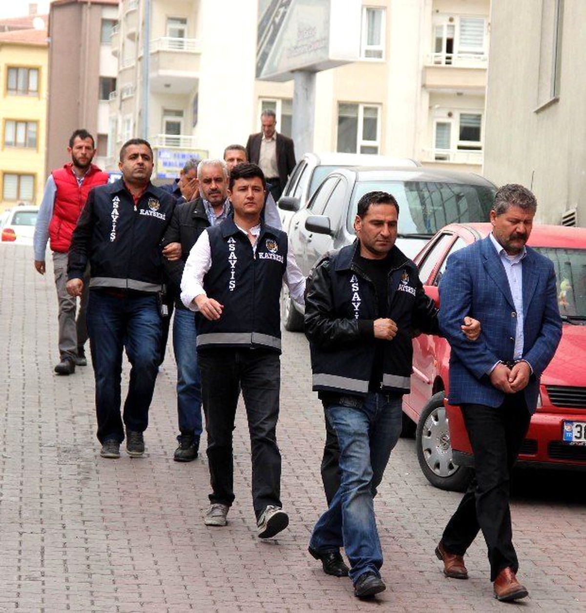 Sahte Belgelerle Engelli Raporu Alıp Vatandaşı Emekli Eden Çete Çökertildi