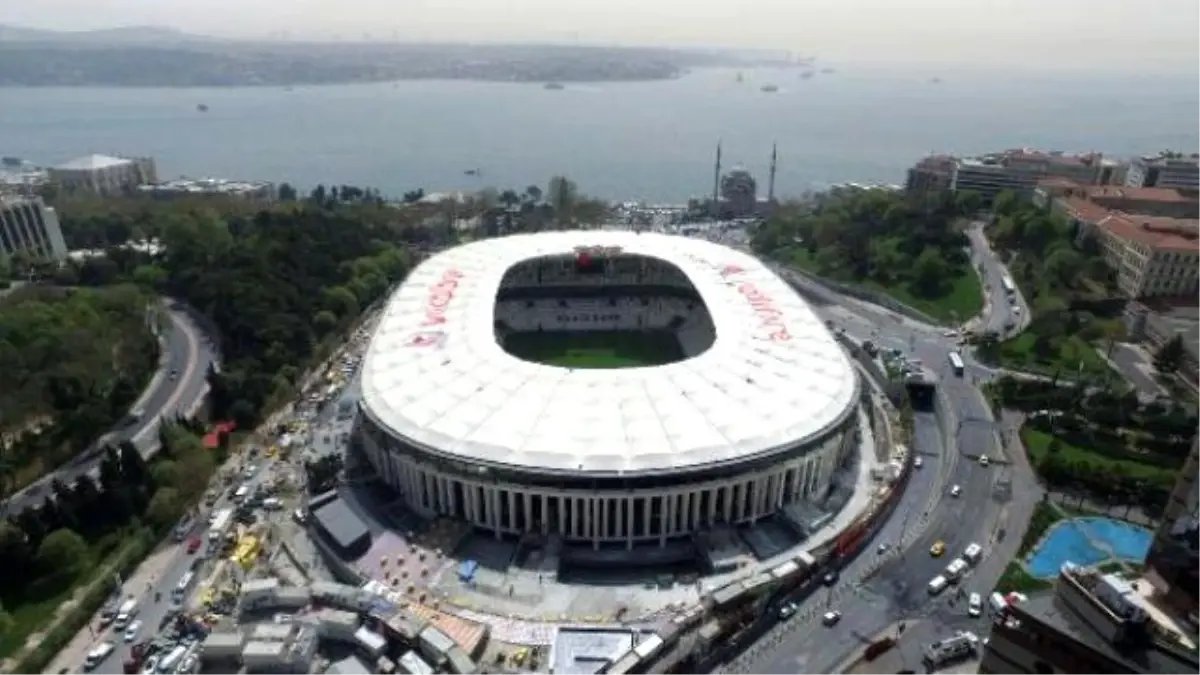 Vodafone Arena\'da Sona Gelindi