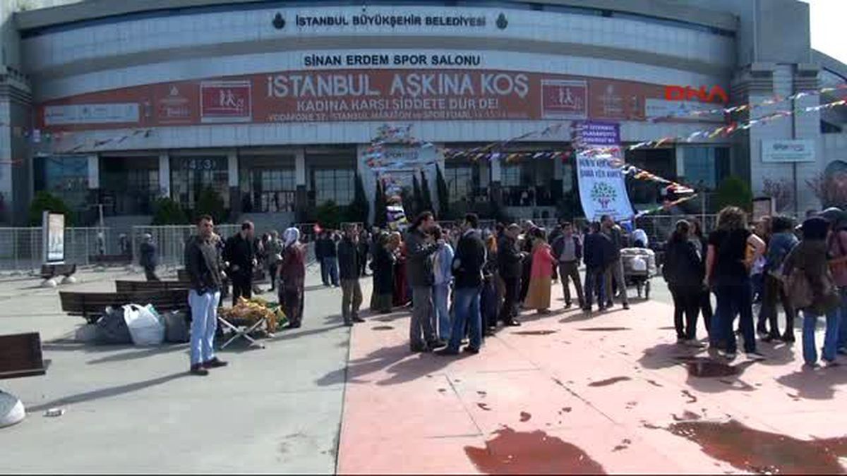 1- Demirtaş, Hdp İstanbul İl Örgütü 1. Olağanüstü Kongresi\'nde Konuştu