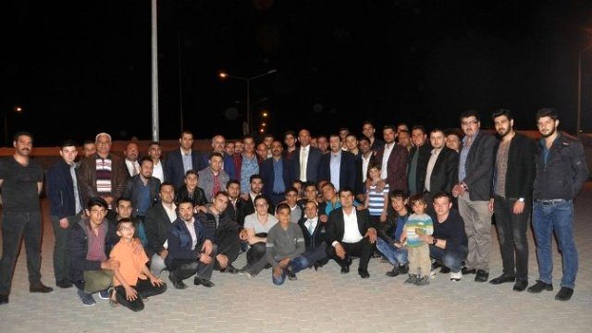 Ak Partili Gençler Regaib Kandilini Konteynır Kentte İdrak Etti