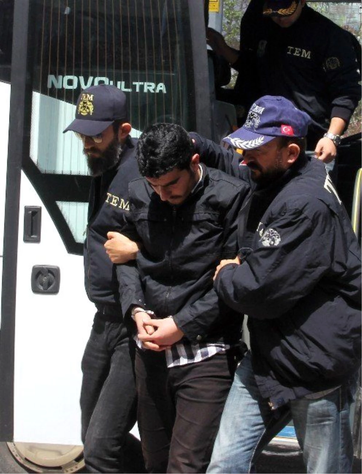 Bolu\'da PKK Operasyonunda 7 Kişi Gözaltına Alındı