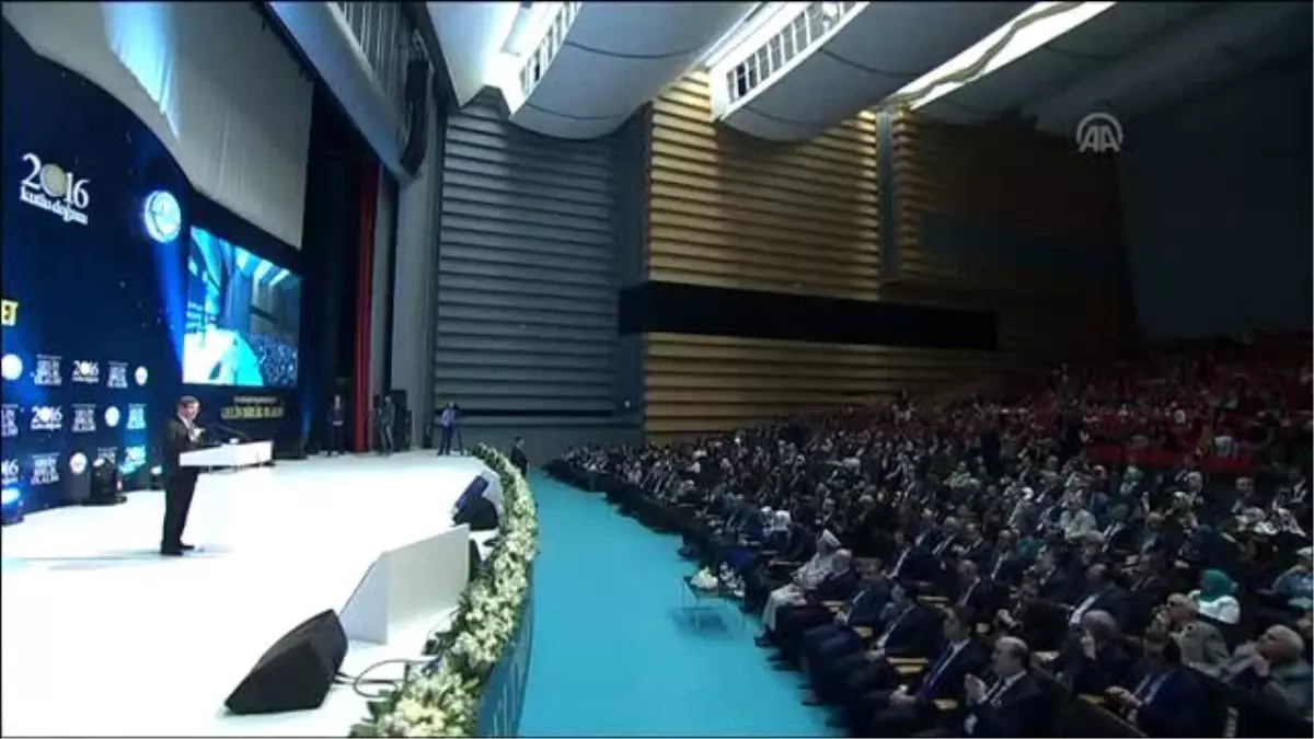 Davutoğlu: "Gelin Birlik Olalım, Bu Ülkeyi Koruyalım"
