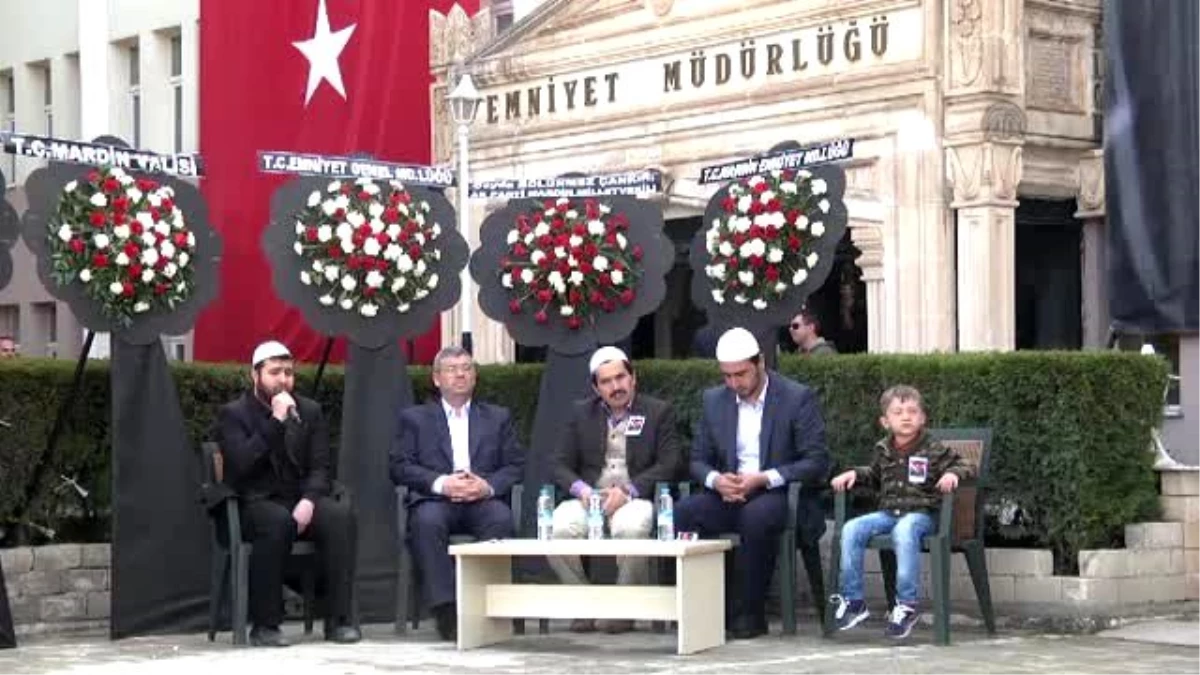Derik\'teki Terör Saldırısı - Şehit Polis Memuru Ahmet Benli İçin Tören- Mardin
