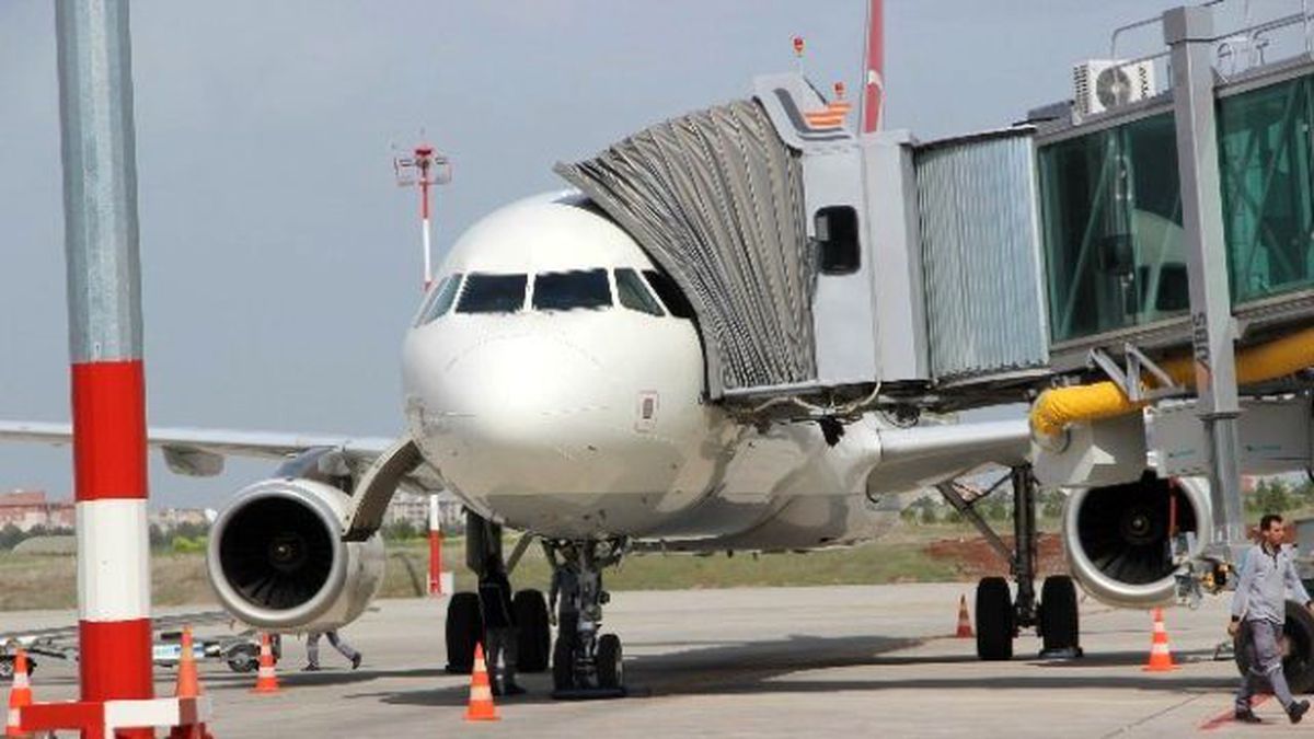 Diyarbakır\'dan Erbil\'e Gerçekleşen İlk Seferde 71 Kişi Uçtu