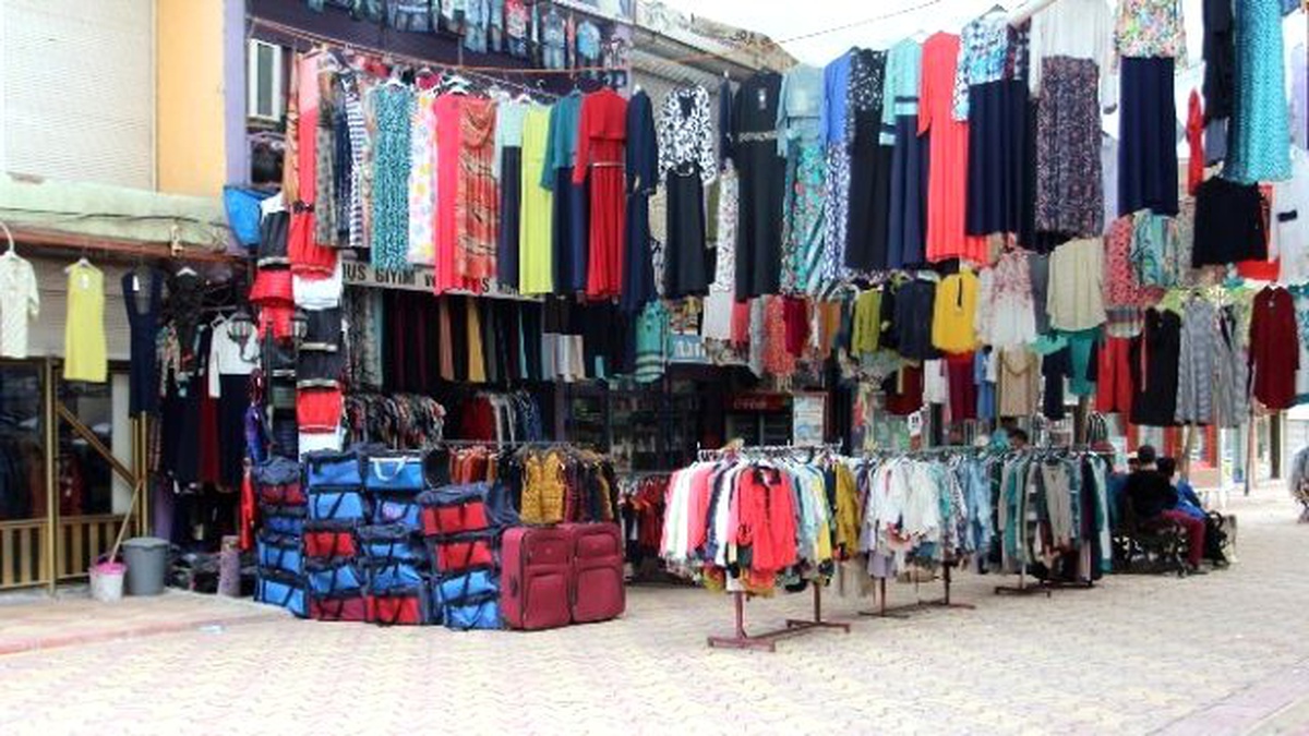 İdil\'de Kürdistan Yazılı Tişörtler Toplatıldı