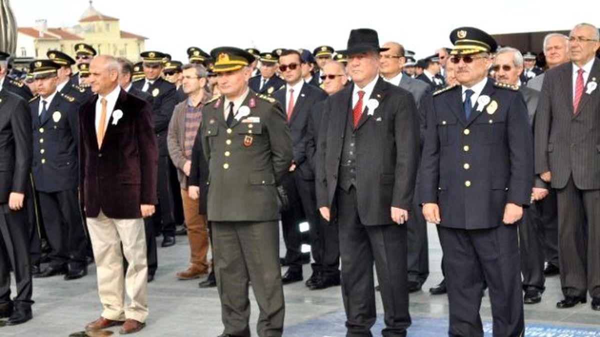 İzmir\'de Buruk Kutlama