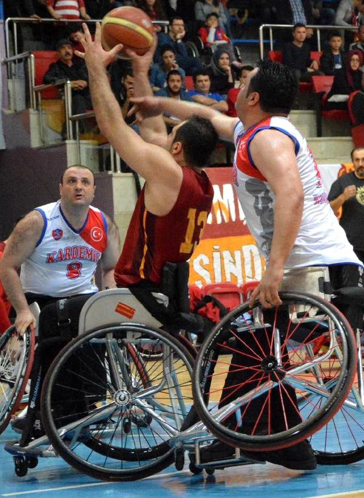 Kardemir Karabükspor-Galatasaray Tekerlekli Sandalye: 66-78