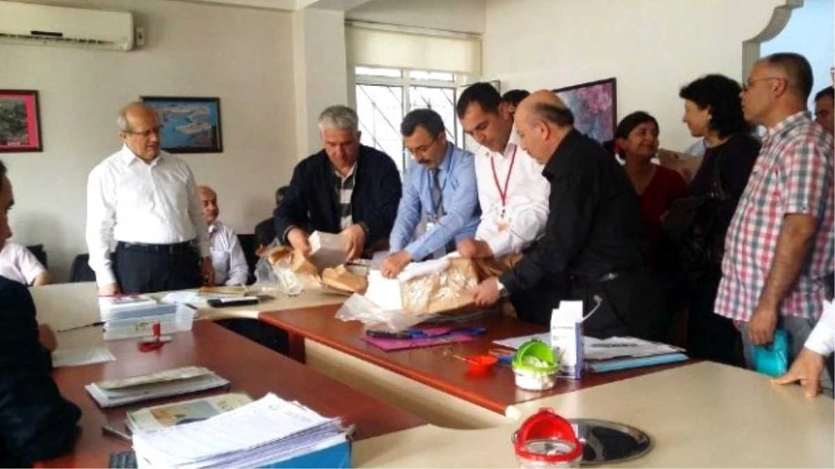 Sağlık Personeli Hac Sınavı Adana\'da Yapıldı