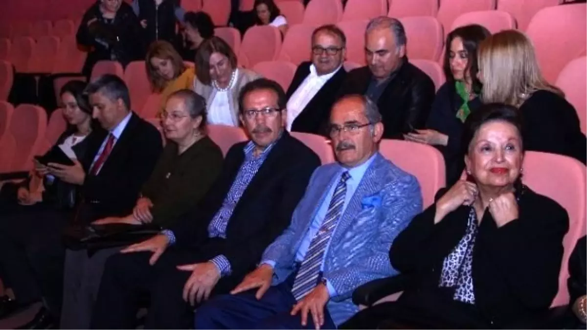 Senfoni Orkestrası Çanakkale Şehitleri İçin Konser Verdi