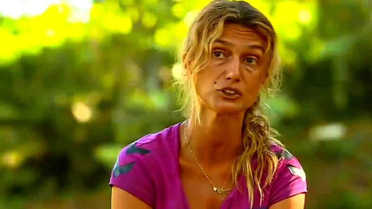 Tuğba Özay'dan Nagihan'a Sert Eleştiriler