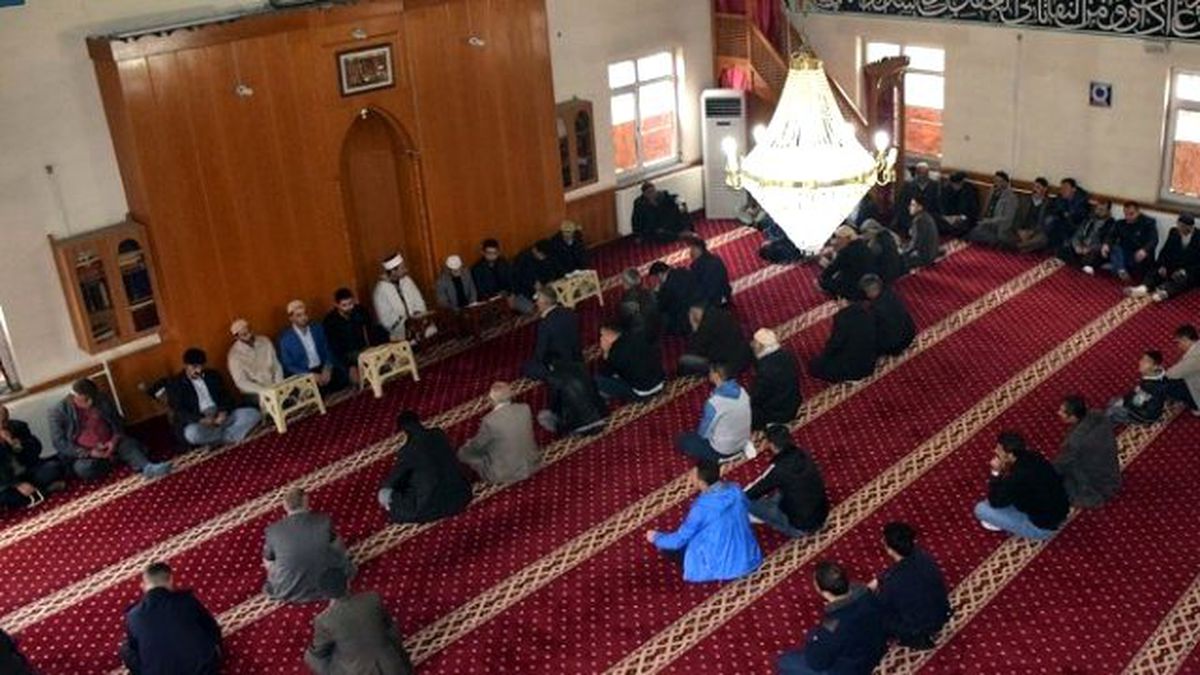 Türk Polis Teşkilatı\'nın 171. Kuruluş Yılında Şehitler İçin Mevlit Okutuldu