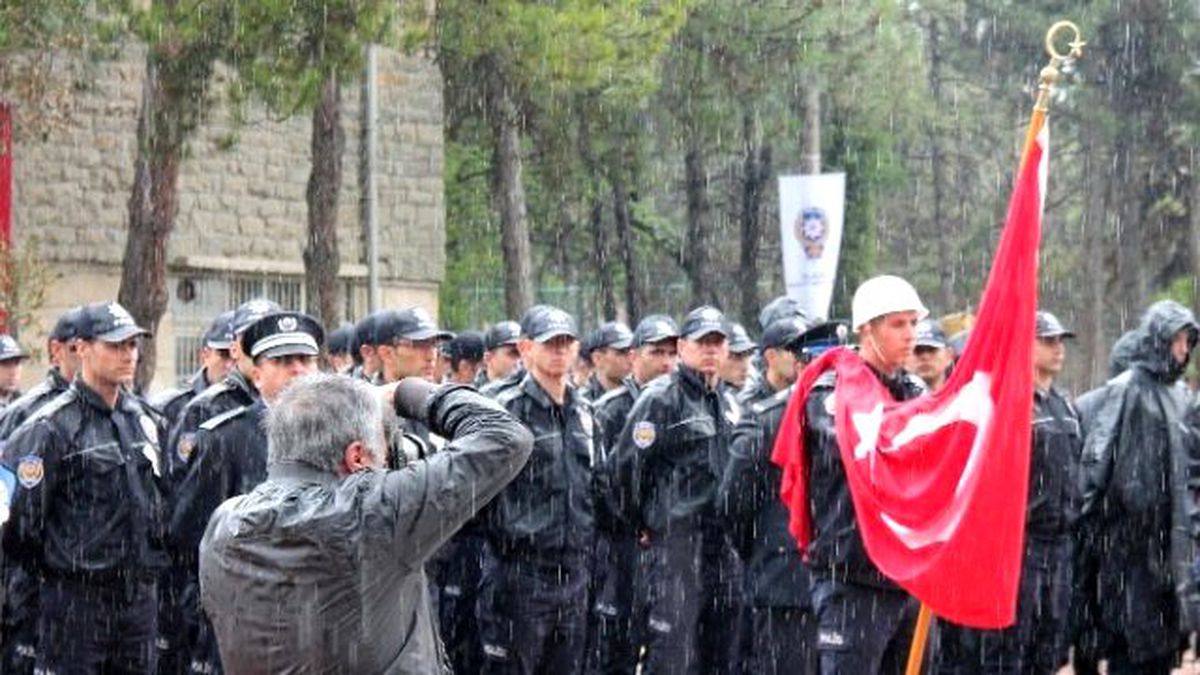 Türk Polis Teşkilatı\'nın 171. Kuruluşu Yıl Dönümü