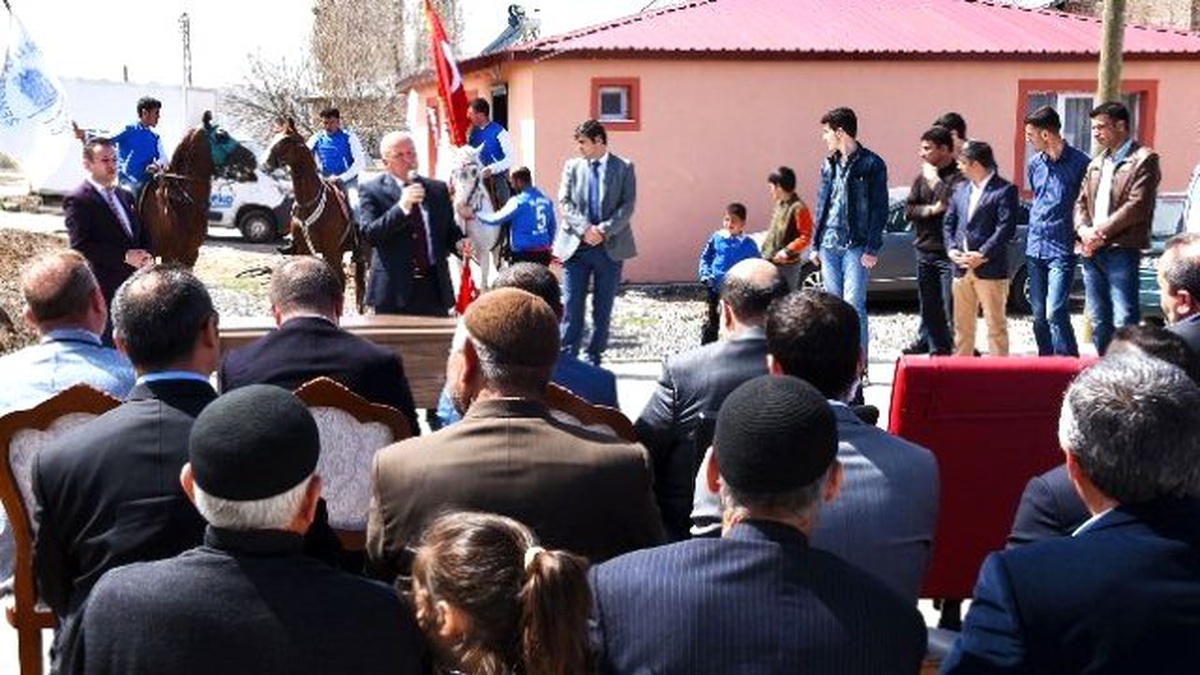 Yarımca\'da Kur\'an Kursu, Köy Konağı ve Taziye Evi Açıldı