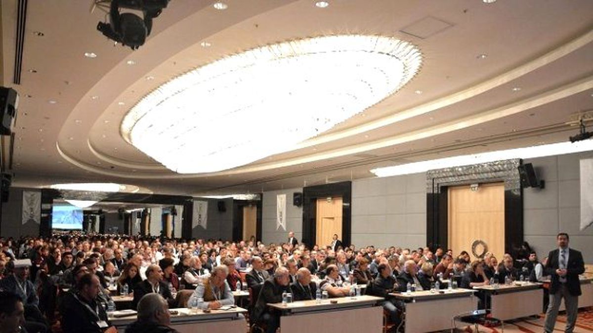 Apple, Facebbok ve Twitter Hissesi Alacaklar Bu Semineri Bekliyor