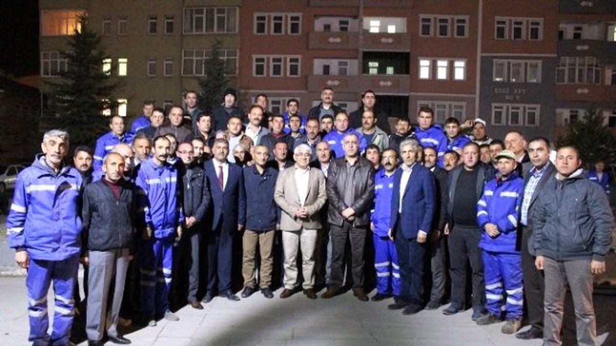 Başkan Karaçanta, Temizlik İşçileri ile Yemekte Buluştu