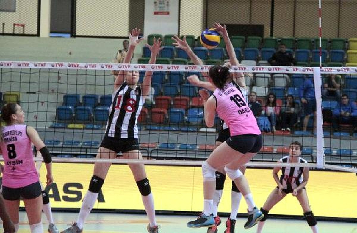 Beşiktaş - Manisa Büyükşehir Belediyespor: 3-1 (Voleybol Kadınlar 2\'nci Lig 4\'lü Final Karşılaşması