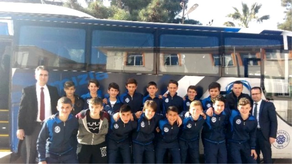 Biga Ortaokulu Yıldız Erkek Futbol Takımı Bölge Birincisi