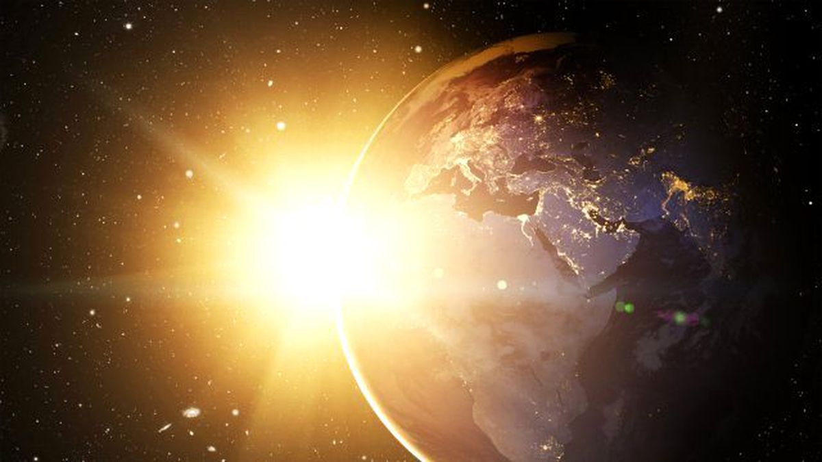 Bilim Adamları: Güneş, Dünya'yı Yok Edebilir