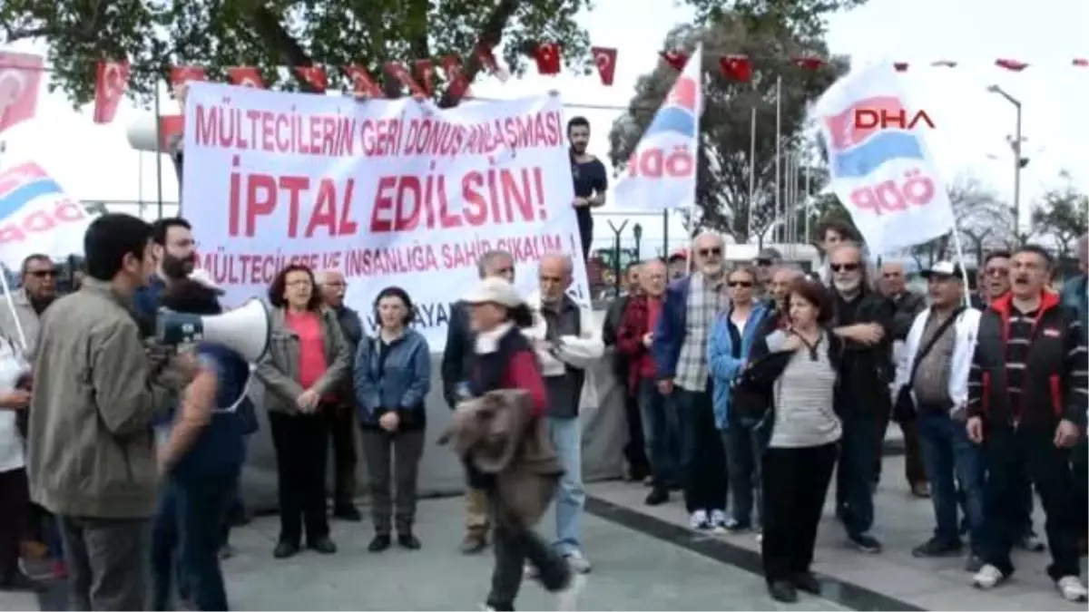 İzmir Dikili\'de, Geri Dönüş Anlaşması\'na Protesto