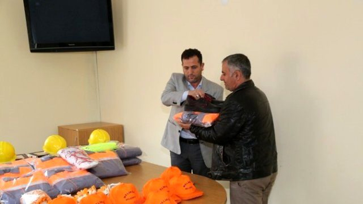 Melikgazi Belediyesi Melbusat Dağıtımını Yaptı