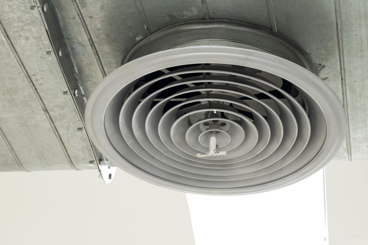 Misafirlerinin Yatak Odalarını Gözetleyen Röntgenci Makaleye Konu Oldu