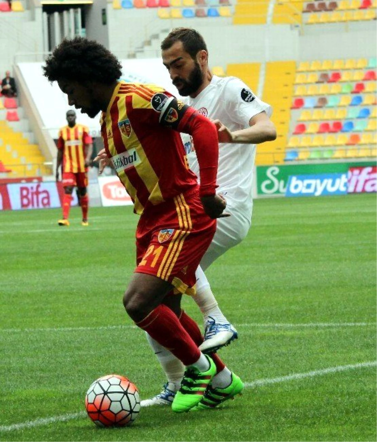 Oktay Delibalta, Antalyaspor ile İlk Süper Lig Maçına Çıktı