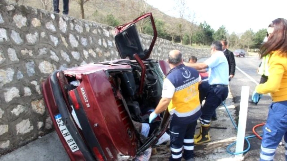 Osmancık\'ta Trafik Kazası: 1 Ölü, 2 Yaralı