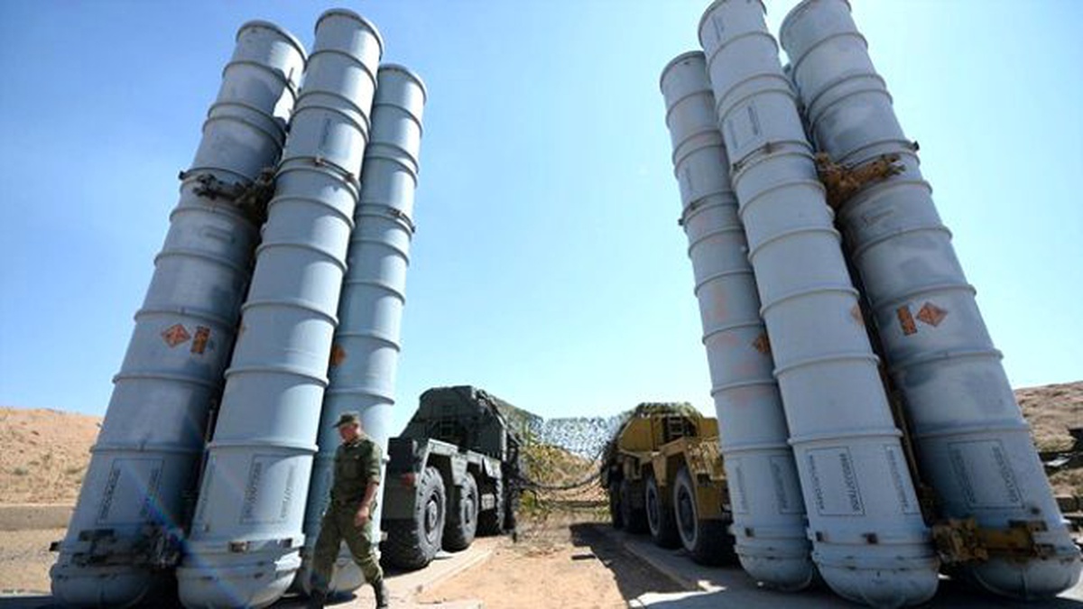 Rus S-300 Füzelerinin İlk Partisi İran\'a Ulaştı