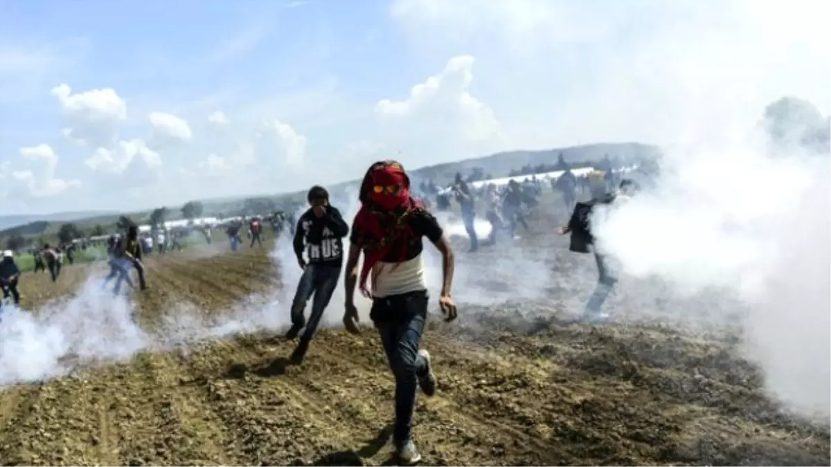 Sığınmacılara Plastik Mermi Kullandılar: 300\'den Fazla Yaralı