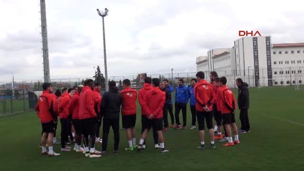 Vali Tuna Eskişehirspor Ligde Kalacak