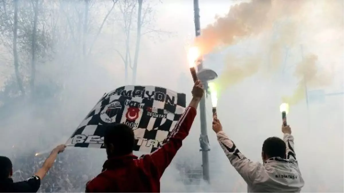 Vodafone Arena\'da Tarihe Geçtiler