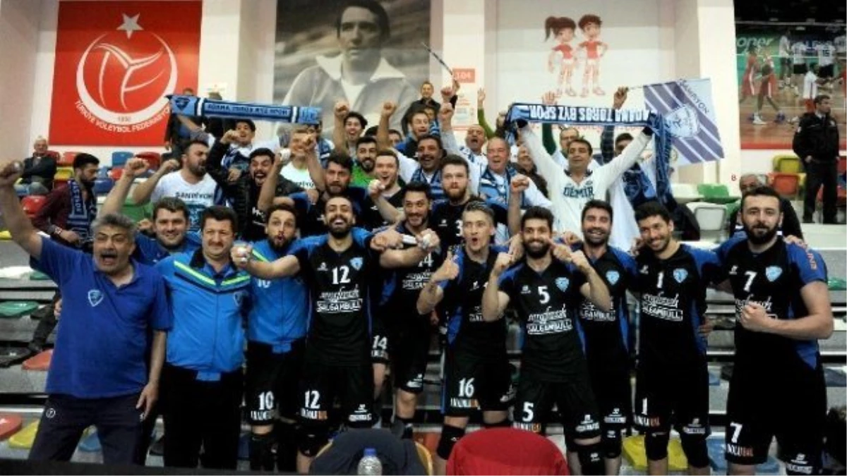 Adana Toros Byz Spor 1. Lig\'e Yükseldi