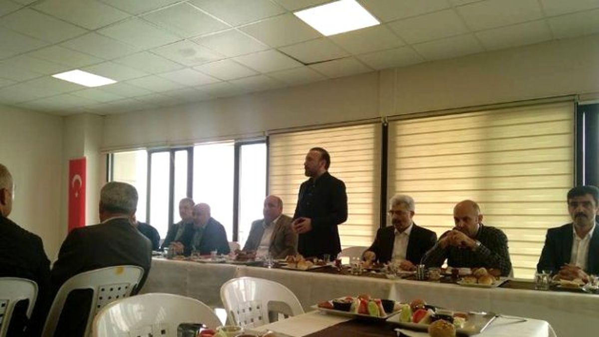 Başkan Doğan, İzmit\'in Muhtarlarını Ağırladı