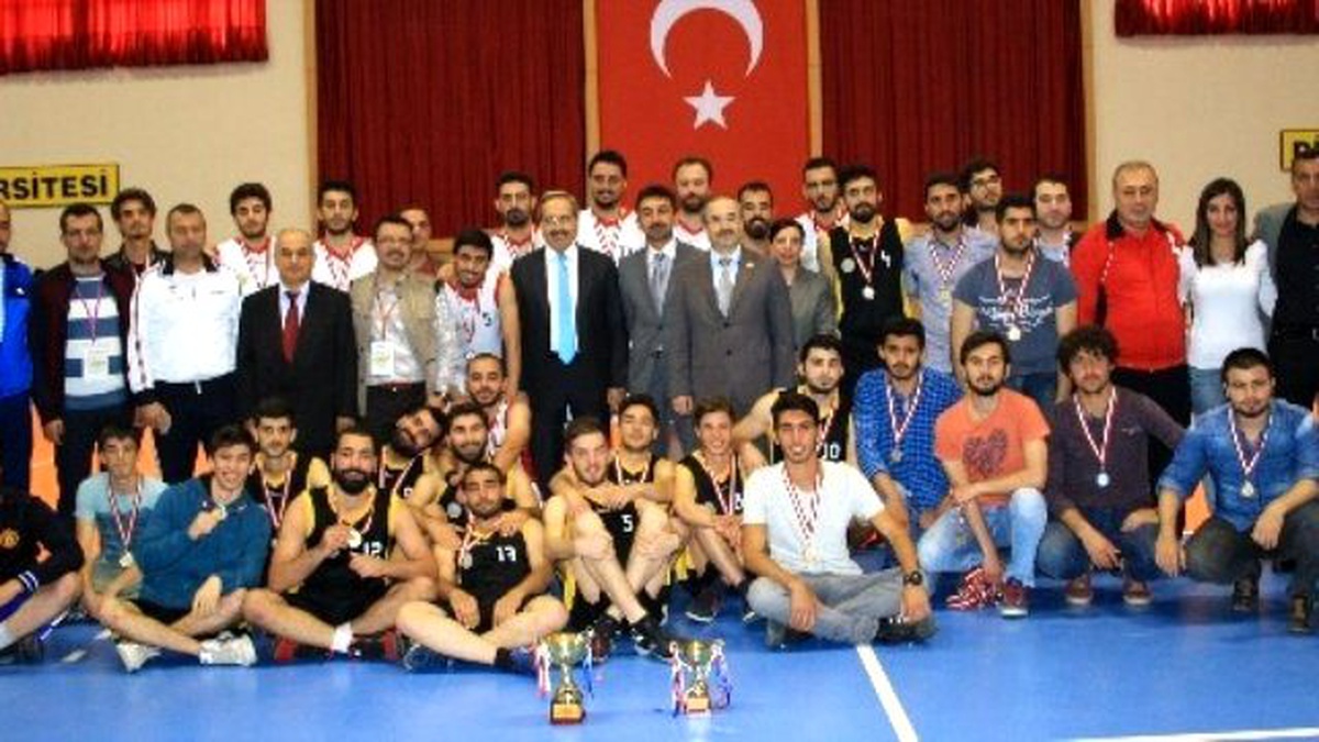 Basketbol Turnuvasında Diyarbakır Meslek Yüksekokulu Rüzgarı