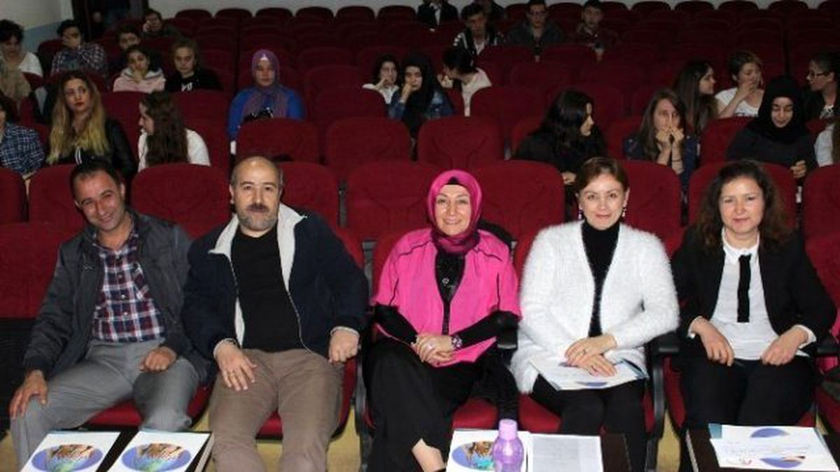 Bir Kitap da Sen Anlat" Yarışması İlçe Finali