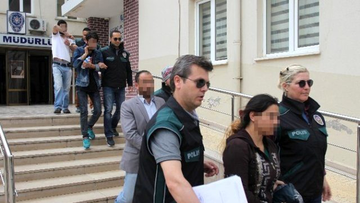 Bursa\'da 3 Farklı Uyuşturucu Operasyonu: 6 Gözaltı