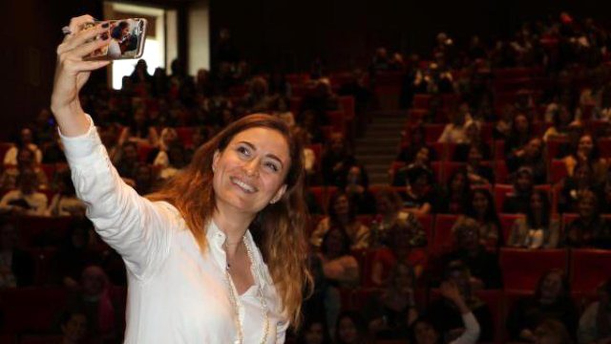 Ceyda Düvenci, Sp Hastası Kızı Melisa\'yı Anlattı