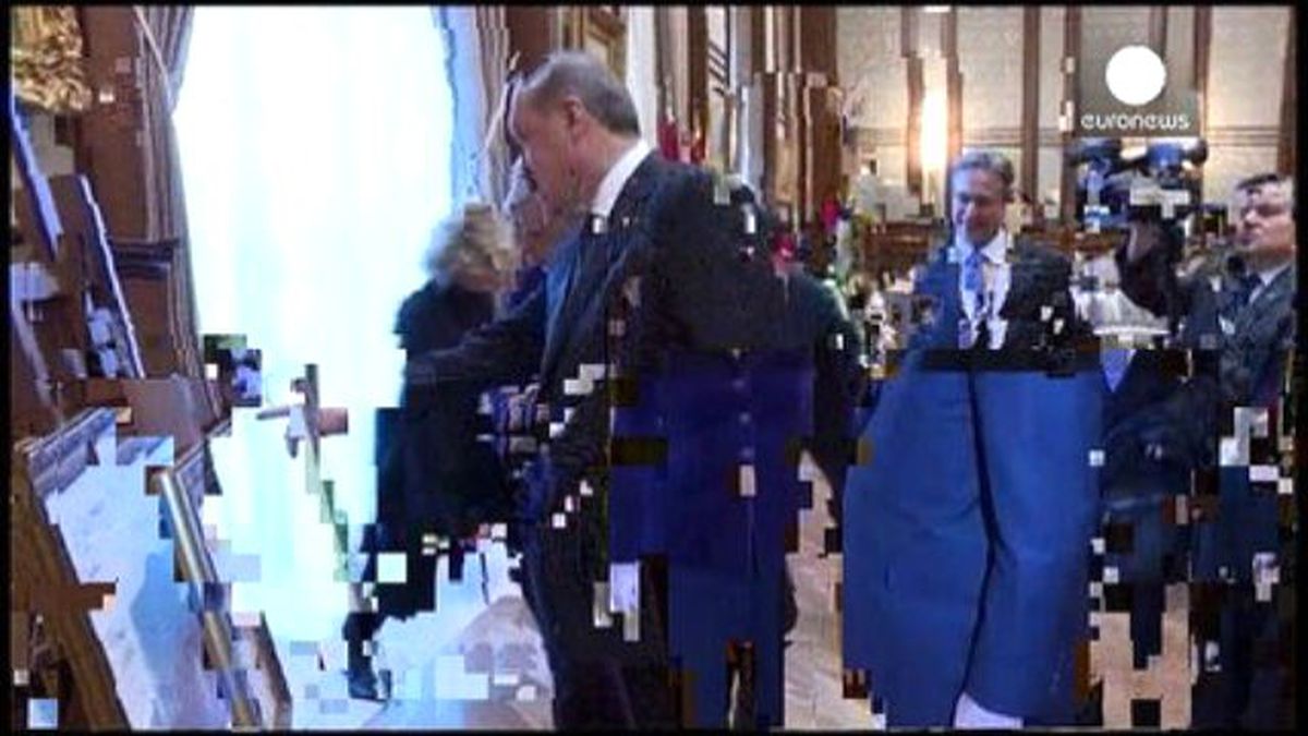 Cumhurbaşkanı Erdoğan Böhmermann\'dan Şikayetçi Oldu.